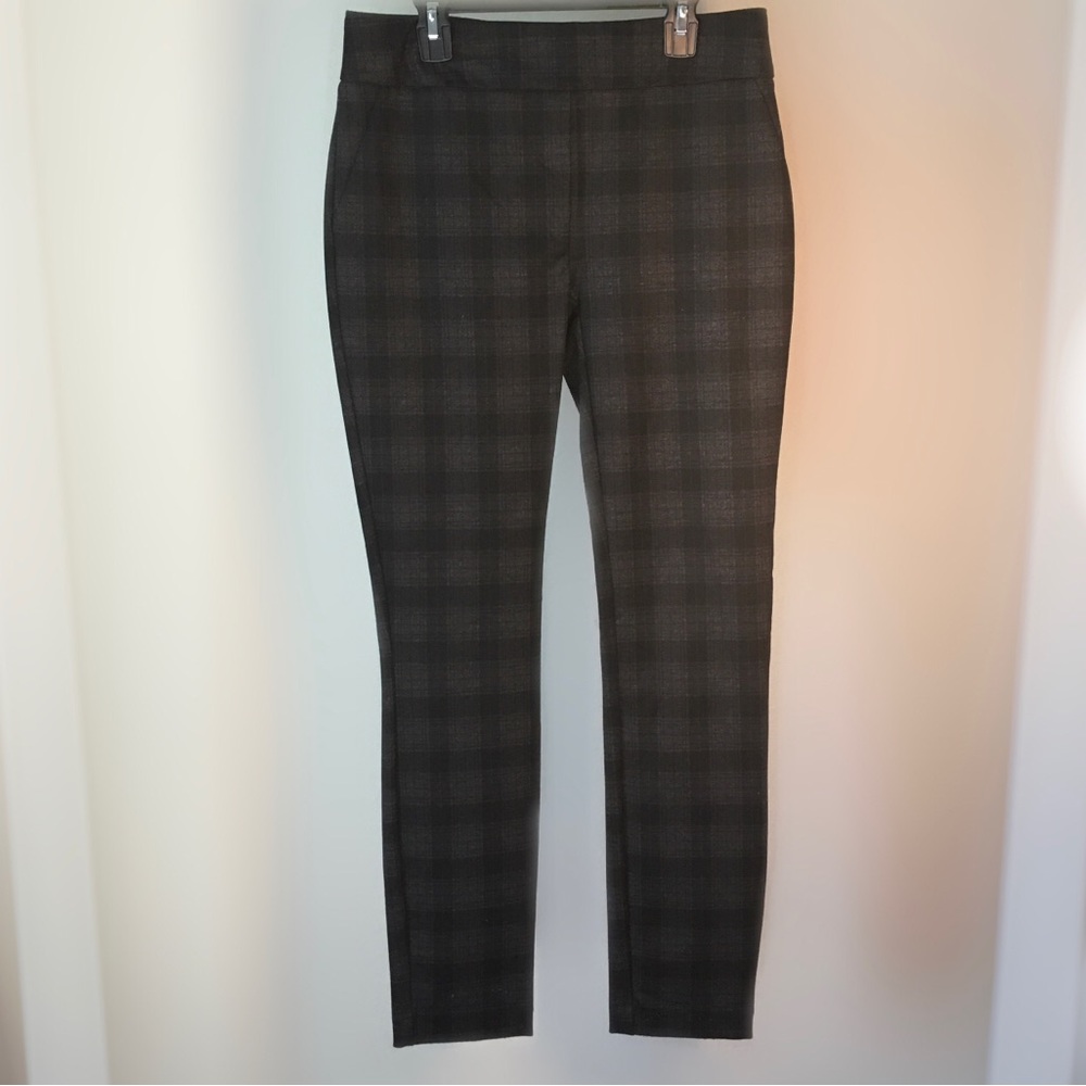Hilary Radley Pull-On Dark Plaid Dress Pants